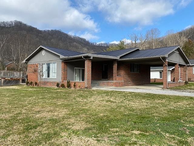 1st image of 20 Green Meadow Ln