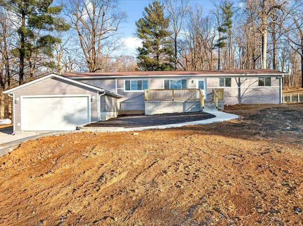 576 N Hartstrait Rd, Bloomington, IN 47404