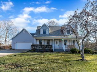 130 Canterbury Dr, Charlotte, MI