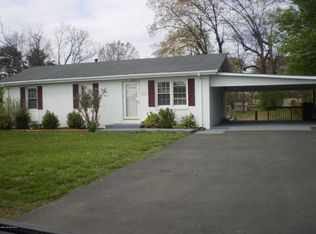 3634 Evelyn Dr, Salem, VA 24153
