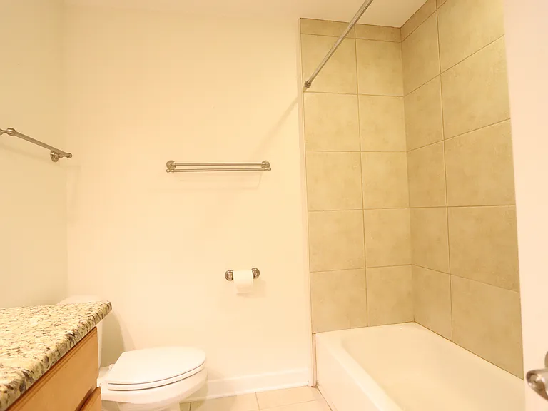 3150 S Prairie Ave #1 — Photo 22