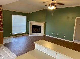 10137 Valencia Dr #B, Waco, TX 76708