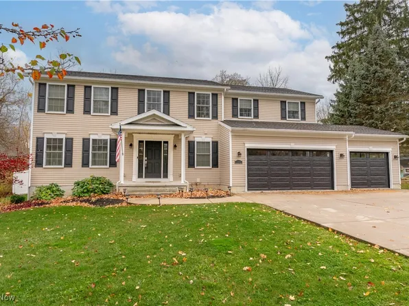 2542 Call Rd, Stow, OH 44224