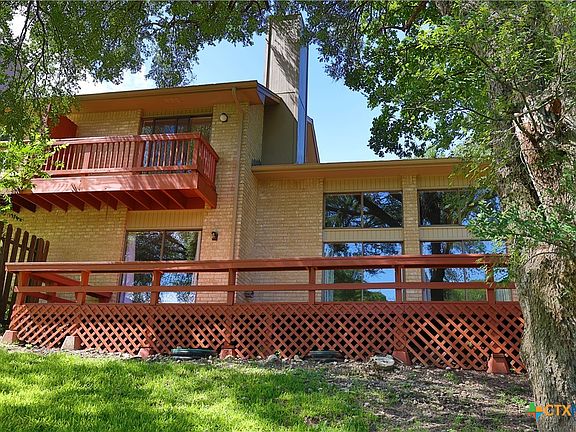 3rd image of 3901 Chisholm Trl APT 2