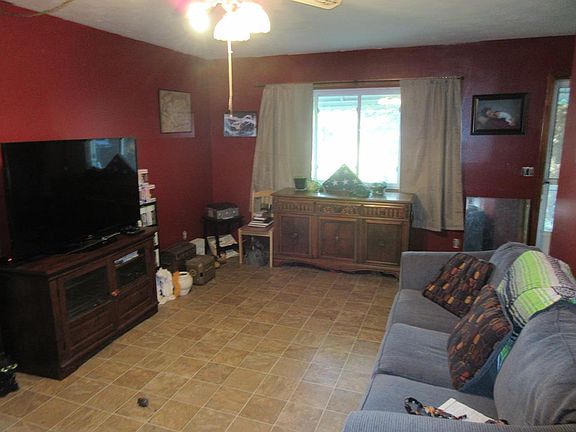 3rd image of 255 Lincoln Ave