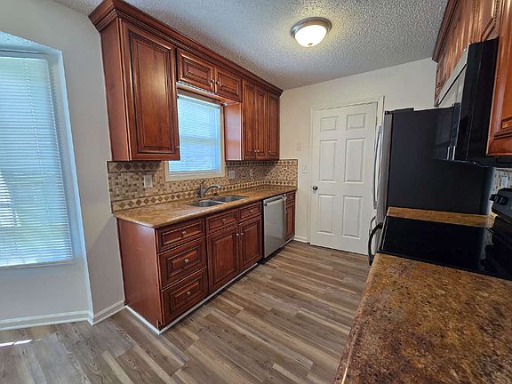 5th image of 3564 Sandpiper Dr