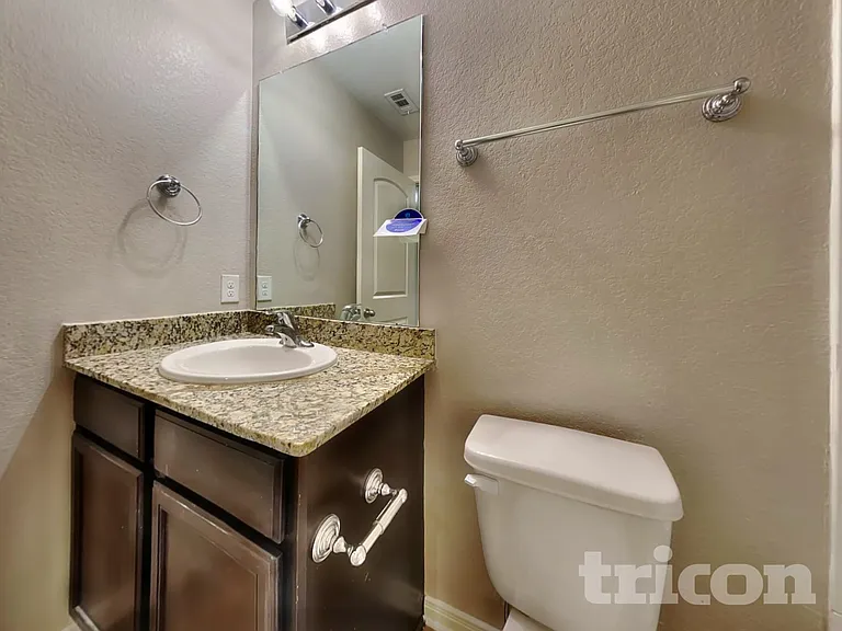 2910 Lavender Mdw — Photo 16