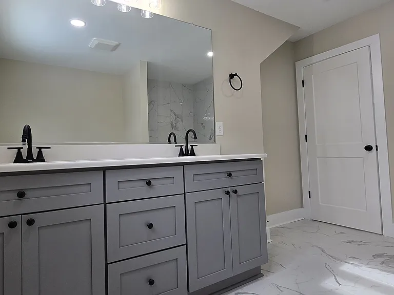 5058 Shattalon Dr — Photo 35