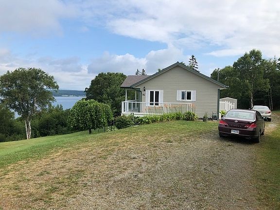 3rd image of 95 Birchill Ln