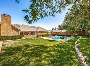 7028 Prestonshire Ln, Dallas, TX 75225