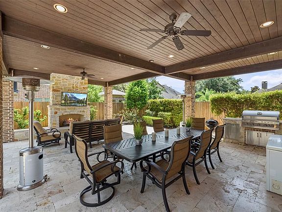 2nd image of 4803 Middlewood Manor Ln