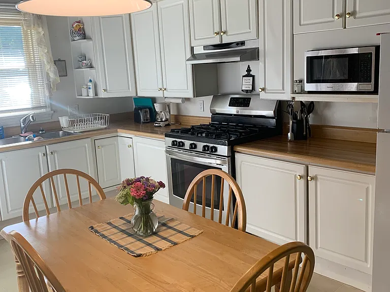 54 Westgate Rd #7 — Photo 5