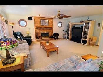 3rd image of 121 Whispering Lake Dr