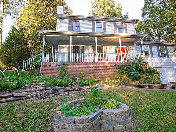 2nd image of 1028 Shagbark Ct