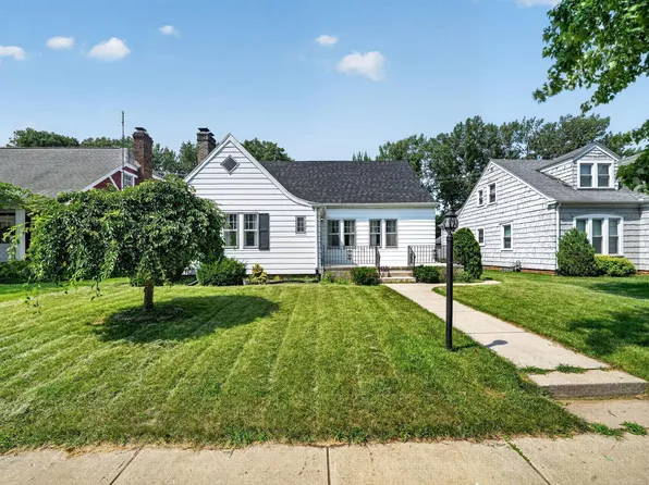 723 W Angela Blvd, South Bend, IN 46617