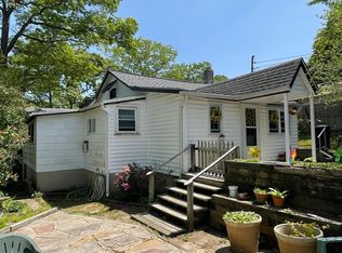 9 Locust St, Nesconset, NY 11767