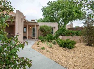2712 Plazuela Serena, Santa Fe, NM 87505