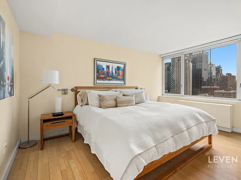 322 W 57th St #34Q — Photo 5