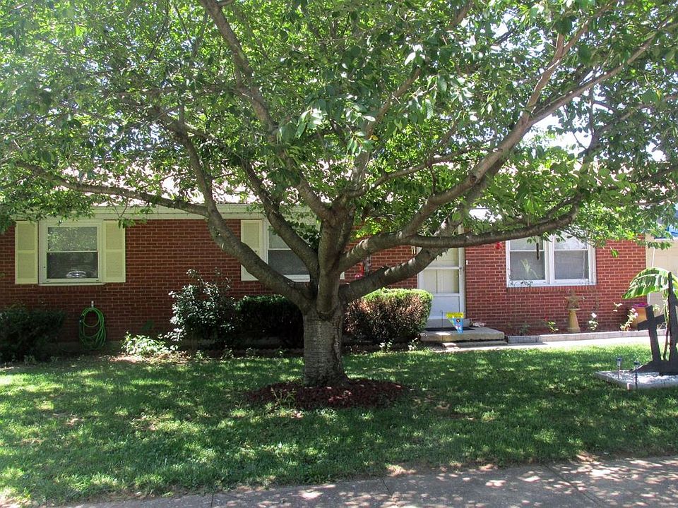 1st image of 200 McDavid Dr
