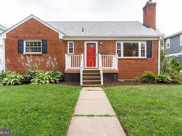 641 N Illinois St, Arlington, VA 22205