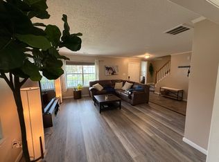 14 W Dressage Ct, Hampton, VA 23666
