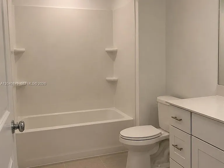 19619 Fairhill Ct — Photo 14
