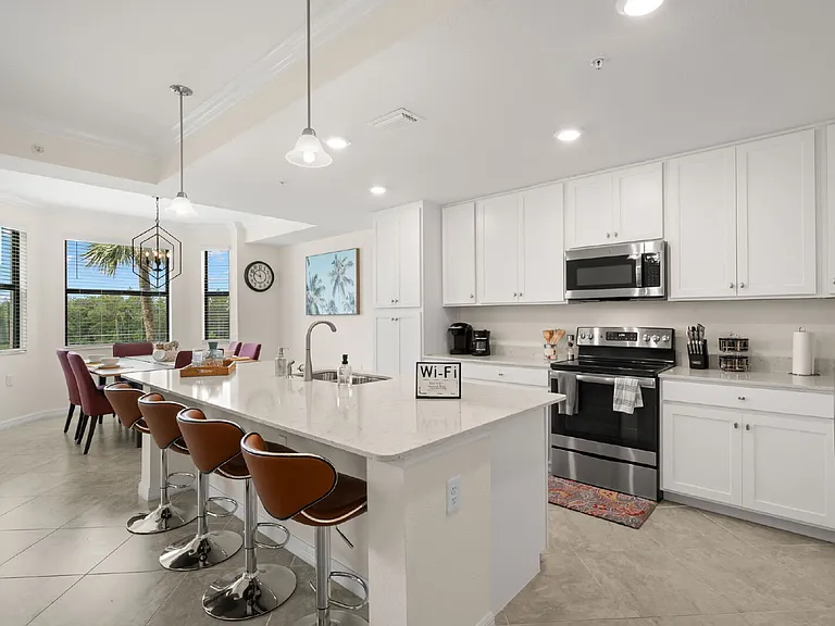17520 Gawthrop Dr #303 — Photo 8