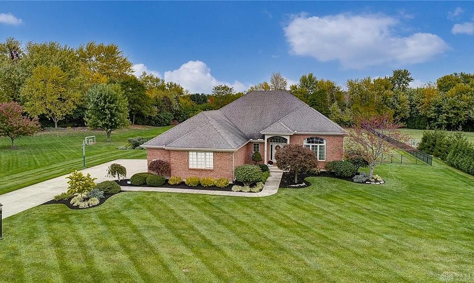 8584 Waynesboro Way, Waynesville, OH 45068 Zillow