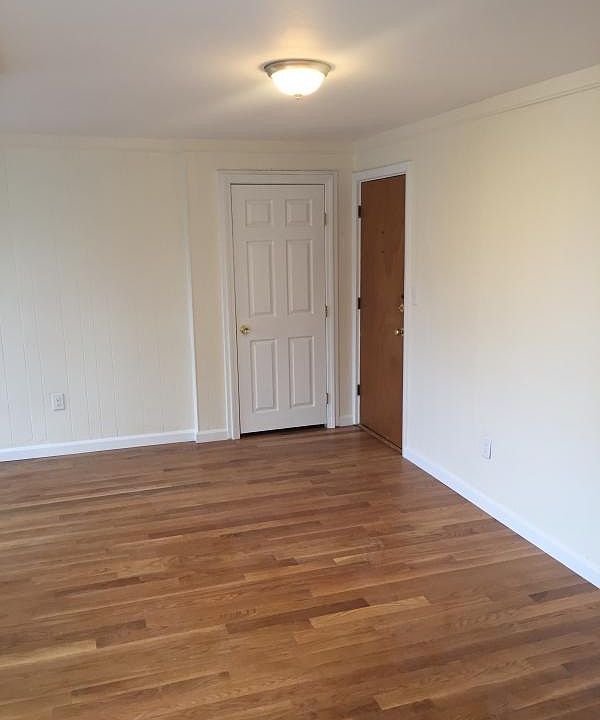2nd image of 60 Cedar St #1A