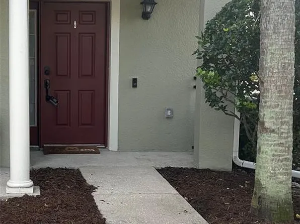 10106 Regent Square Dr #209, Orlando, FL 32825