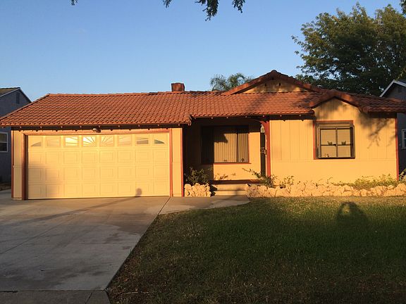 2nd image of 12212 Sunnybrook Ln