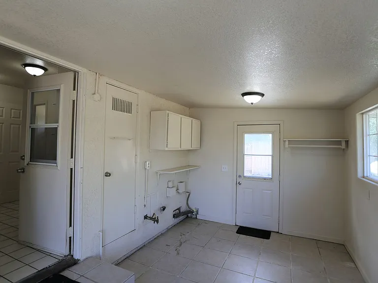 1613 Fig Ave #A — Photo 8