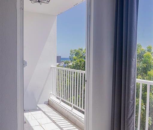 2nd image of 360 Calle Fuerte Santurce Tower #904