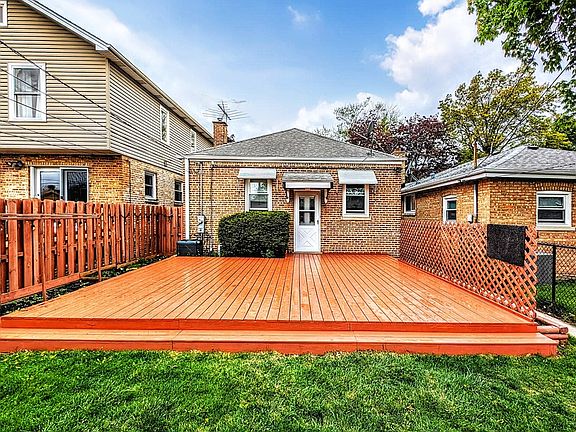 2nd image of 2311 Park Ave