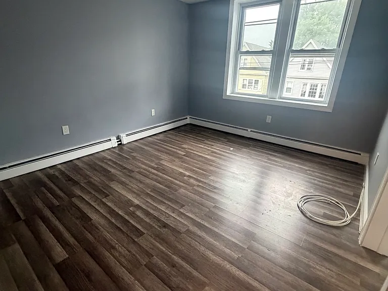 35-37 W 29th St #9 — Photo 3