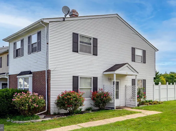 51 Reliance Ct, Telford, PA 18969