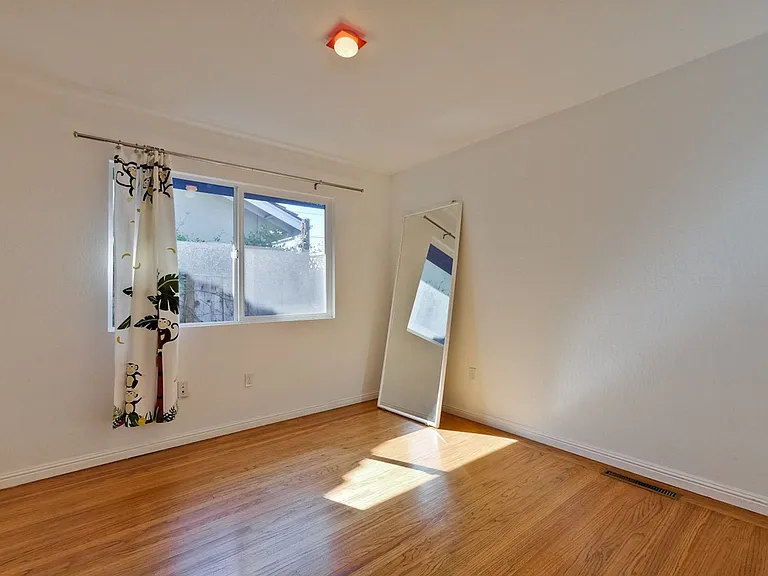 341 Hillsdale Ave — Photo 26