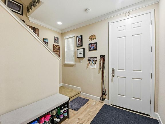5th image of 56 Regency Pl