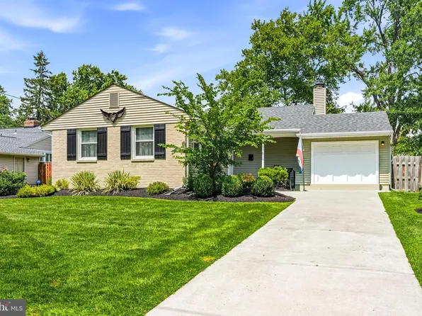 1115 Coopers Kill Rd, Cherry Hill, NJ 08034