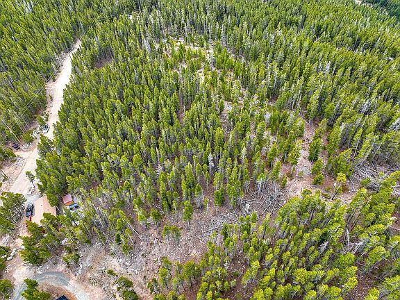 5th image of 935 Silver Creek Rd