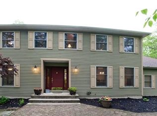 1 October Hill Rd, Oak Ridge, NJ 07438