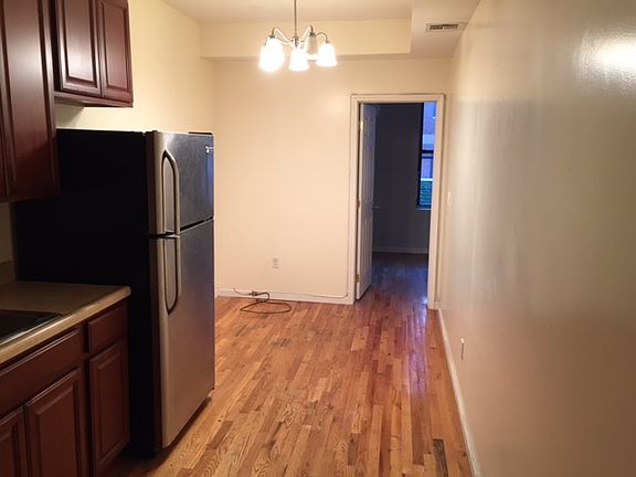 2nd image of 289 Harman St APT 2R