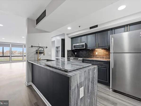 1960 Superfine Ln APT 90, Wilmington, DE 19802