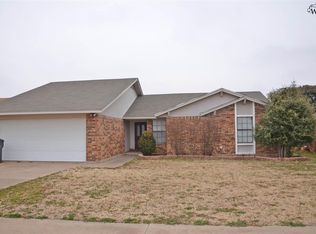 5217 Dewey St, Wichita Falls, TX 76306