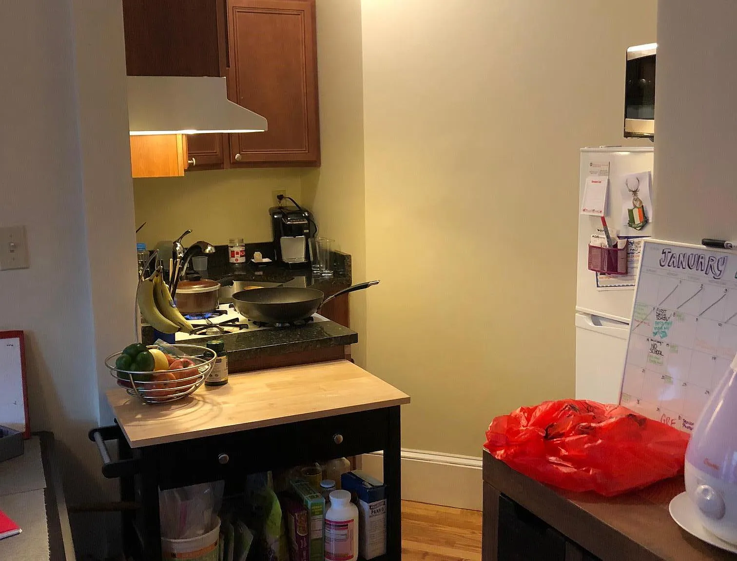 Studio, $2,000 — Photo 2