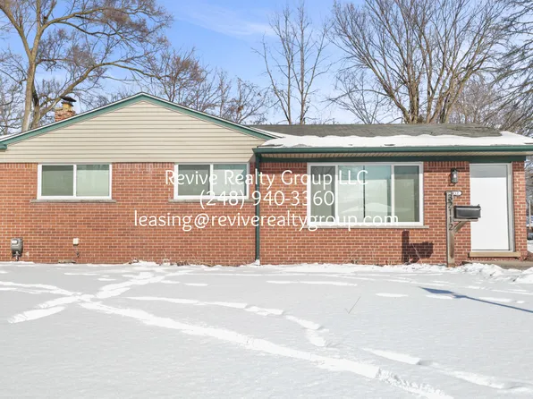 32112 Pembroke St, Livonia, MI 48152
