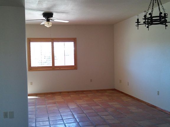 3rd image of 4910 S Nez Perce Ave