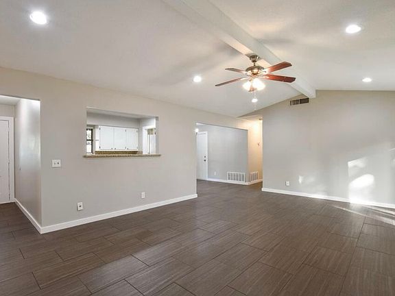 4th image of 2405 Orleans Dr