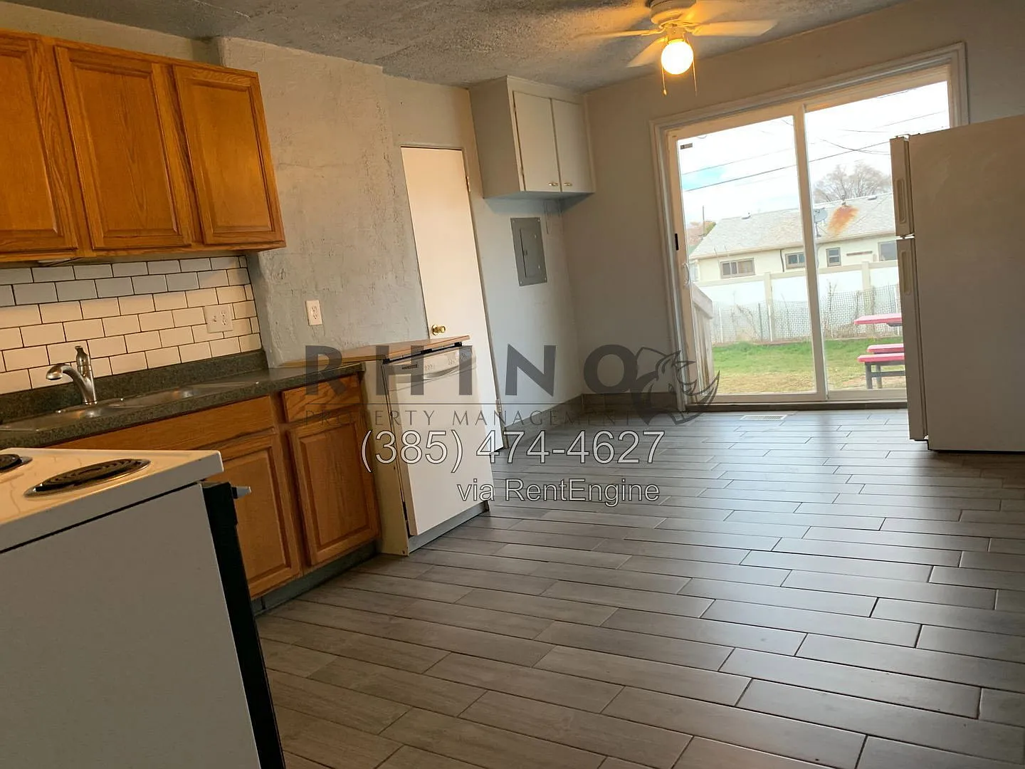 4 bed, 2.0 bath, 1176 sqft, $2,155 — Photo 3