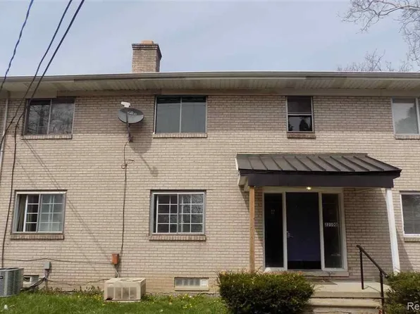 22100 Dante St, Oak Park, MI 48237